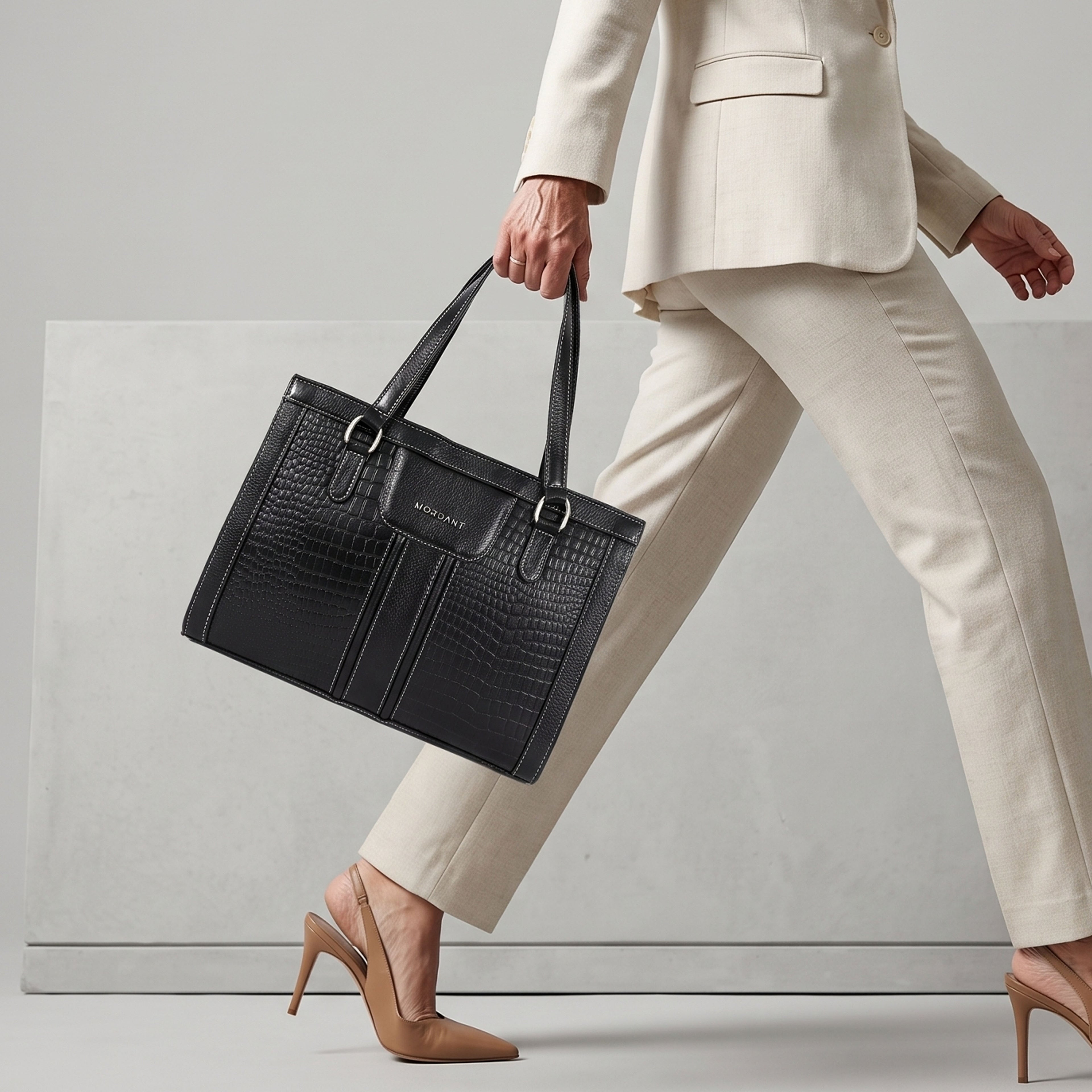 MORDANT Black Croco Texture Leather Handbag for Women